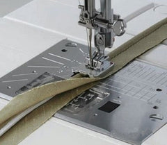 3/16'' PIPING SEWING PRESSER FOOT UNIVERSAL FOR, BROTHER, SINGER, ETC DOMESTIC SEWING MACHINES AA7003