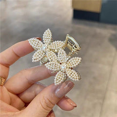 Korean Acrylic Hair Claws Pearl Claw Clips For Woman Large Size Barrette Crab For Girl Shark Clip Fashion Hair Accessories