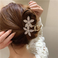 Korean Acrylic Hair Claws Pearl Claw Clips For Woman Large Size Barrette Crab For Girl Shark Clip Fashion Hair Accessories