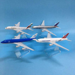 JASON TUTU Original model a380 airbus Boeing 747 airplane model aircraft Diecast Model Metal 1:400 airplane toy Gift collection