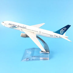 JASON TUTU Original model a380 airbus Boeing 747 airplane model aircraft Diecast Model Metal 1:400 airplane toy Gift collection