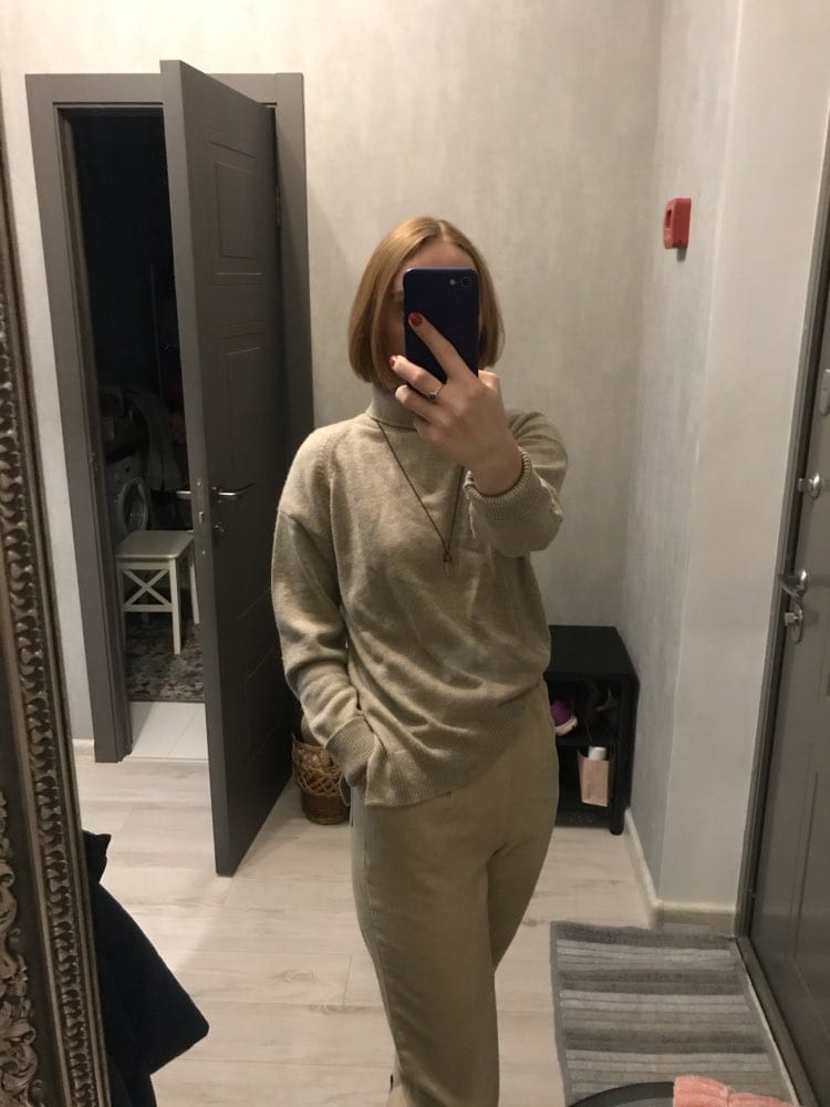 BELIARST Autumn and Winter New Cashmere Sweater Women's High-Necked Pullover Loose Thick Sweater Short Paragraph Knit Shirt