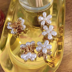 2020 New Fashion Mini Pearl Hair Claws for Women Korean Small Flower Clips Set Hair Accessories Gold Crab Girls Headwear Wedding