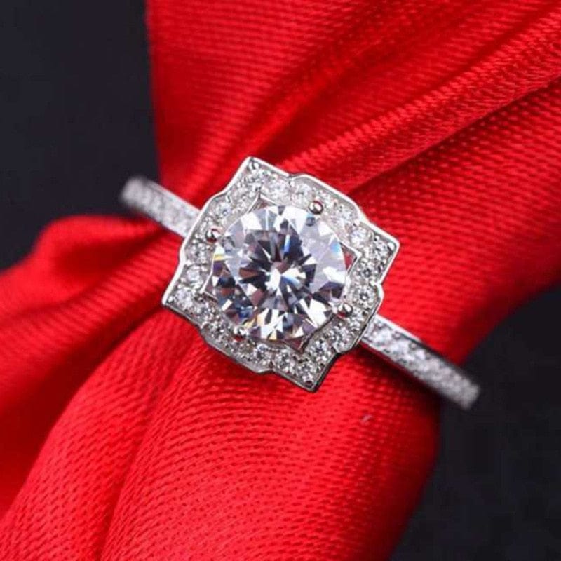 YULEM S925 Silver Moissanite Class D 1 Carat Japanese and Korean Retro White Personality Women's Ring