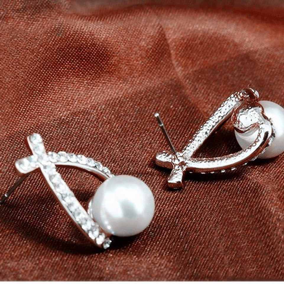 Korea New Fashion Gold Silver Color Cross Crystal Stud Earrings for Women Elegant Cute Pearl Earrings Brincos Jewelry