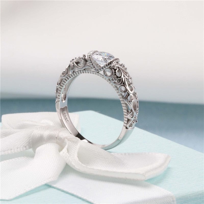 CC Vintage Rings For Women Palace Pattern Silver Color Wedding Engagement Ring Zirconia Bridal Jewelry CC1495