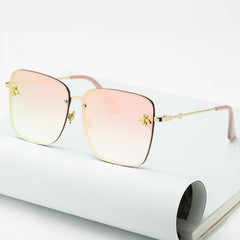 2023 New Fashion Lady Oversize Rimless Square Bee Sunglasses Women Men Small Glasses Gradient Sun Glasses Female UV400