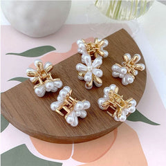 2020 New Fashion Mini Pearl Hair Claws for Women Korean Small Flower Clips Set Hair Accessories Gold Crab Girls Headwear Wedding