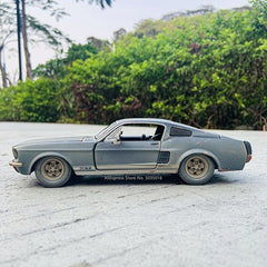 Maisto 1:24 Old 1967 Ford Mustang GT simulation alloy car model crafts decoration collection toy tools gift