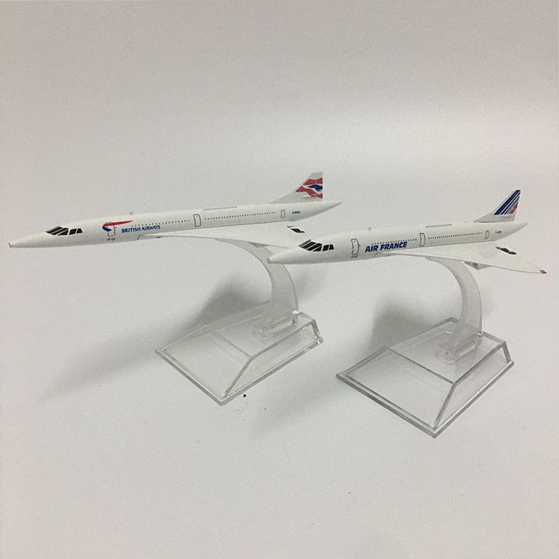 JASON TUTU Original model a380 airbus Boeing 747 airplane model aircraft Diecast Model Metal 1:400 airplane toy Gift collection