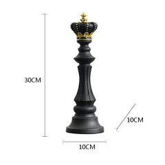 NORTHEUINS Resin Retro International Chess Figurine for Interior King Knight Sculpture Home Desktop Decor Living Room Decoration