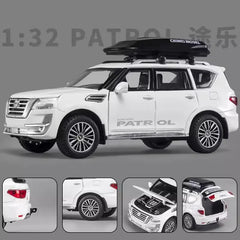 Nissan Patrol Alloy Die cast Y62 Toy Car Model With Travel Rack Sound And Light Pull Back Vehicle Collection Children's Toys