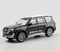 Nissan Patrol Alloy Die cast Y62 Toy Car Model With Travel Rack Sound And Light Pull Back Vehicle Collection Children's Toys