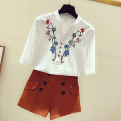 Womens Tops and Blouses Loose Shirts Cotton White Blouse Elegant Embroidery V-Neck Shirts 2023 Summer New Clothes 3140 50