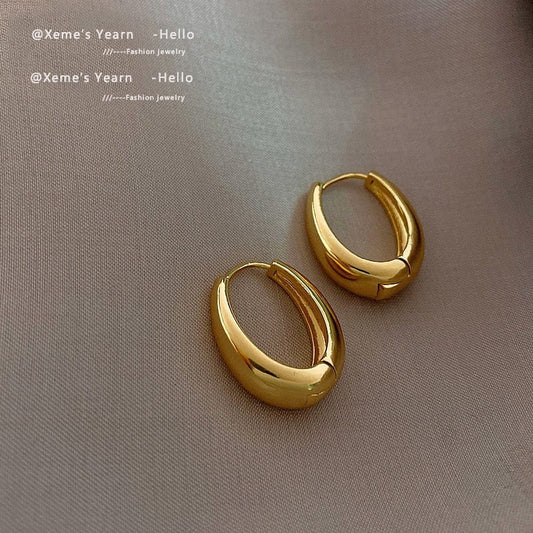 2020 New Classic Copper Alloy Smooth Metal Hoop Earrings For Woman Fashion Korean Jewelry Temperament Girl's Daily Wear Earrings